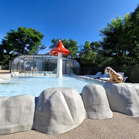 L'ambois Kamp alanı Mouilleron-le-Captif