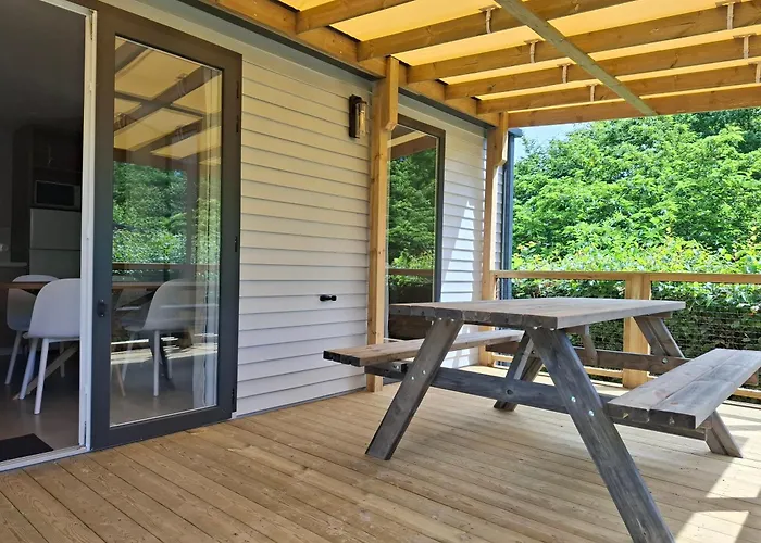 Κάμπινγκ L'ambois *