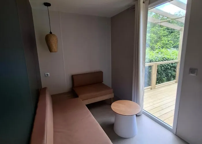 Κάμπινγκ L'ambois *