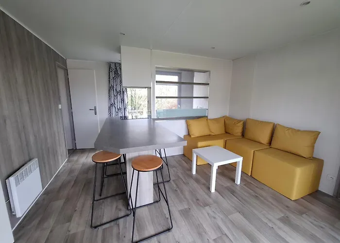 L'ambois Kamp alanı